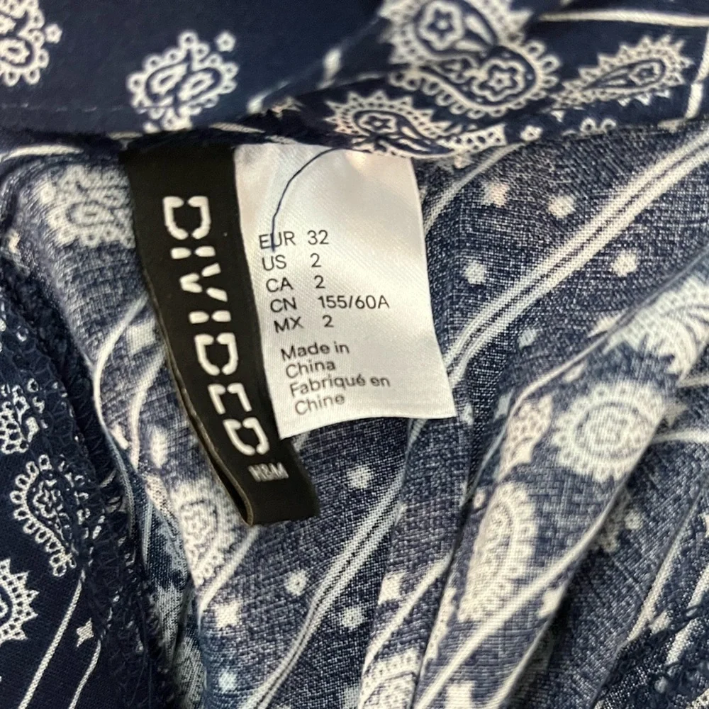 Divided Romper - Picture 4 of 4